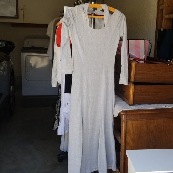 Clothes - Picture 5 of 8